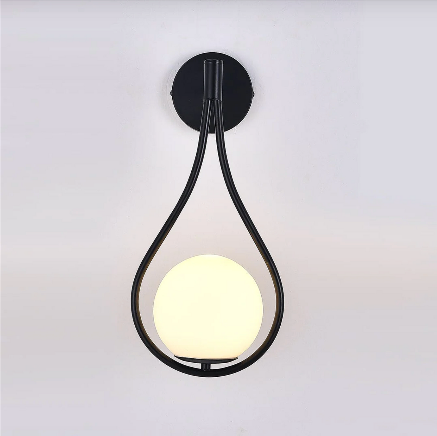 Minimalist Nordic Wall Light with Integrated LED – Sleek Design for Modern Spaces 6