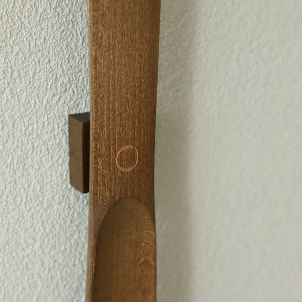 Long Handled Wooden Shoe Horn with Magnetic Tip – 50cm Beechwood Design for Easy Shoe Access 3