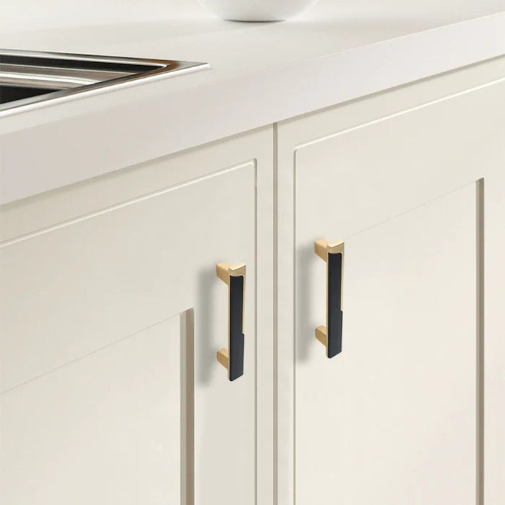Modern Zinc Alloy Drawer Handle – Ergonomic Design for Cabinets and Drawers 2