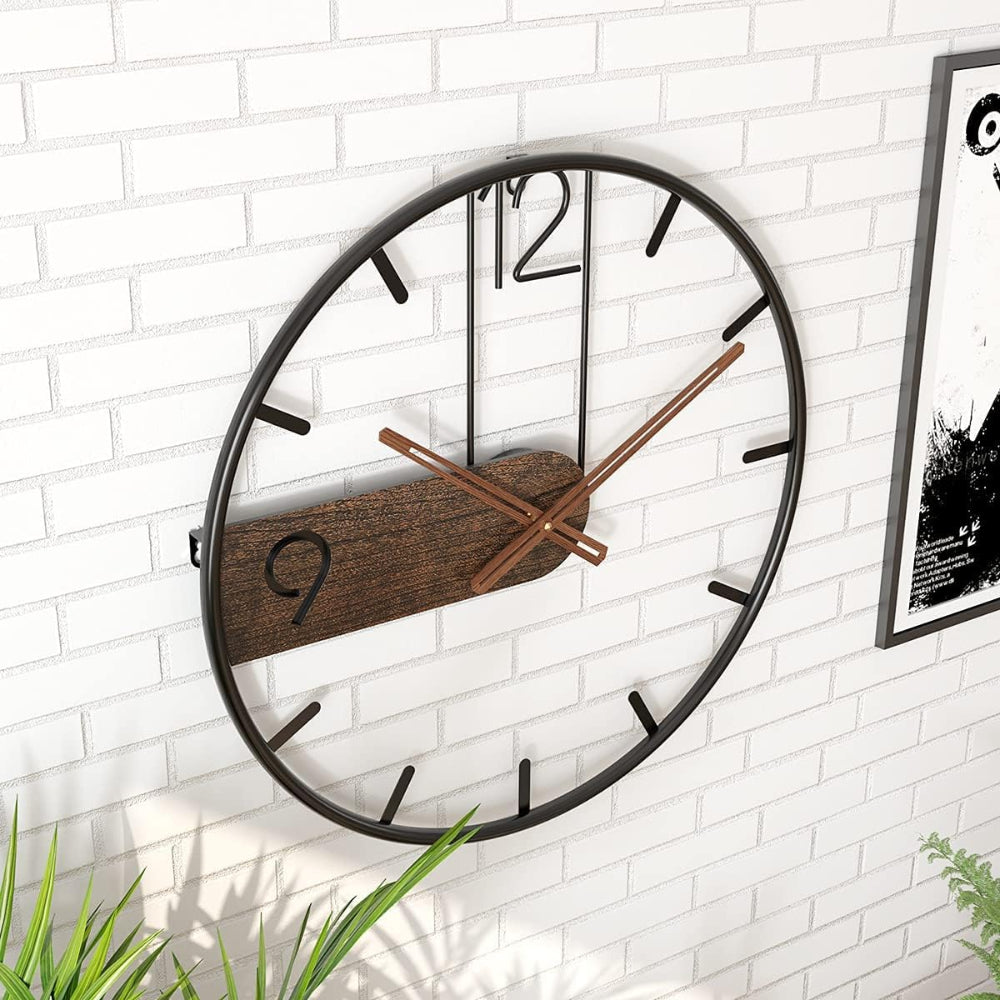Modern Metal Wall Clock with Minimalist Design – 40 cm Silent Quartz Timepiece 4