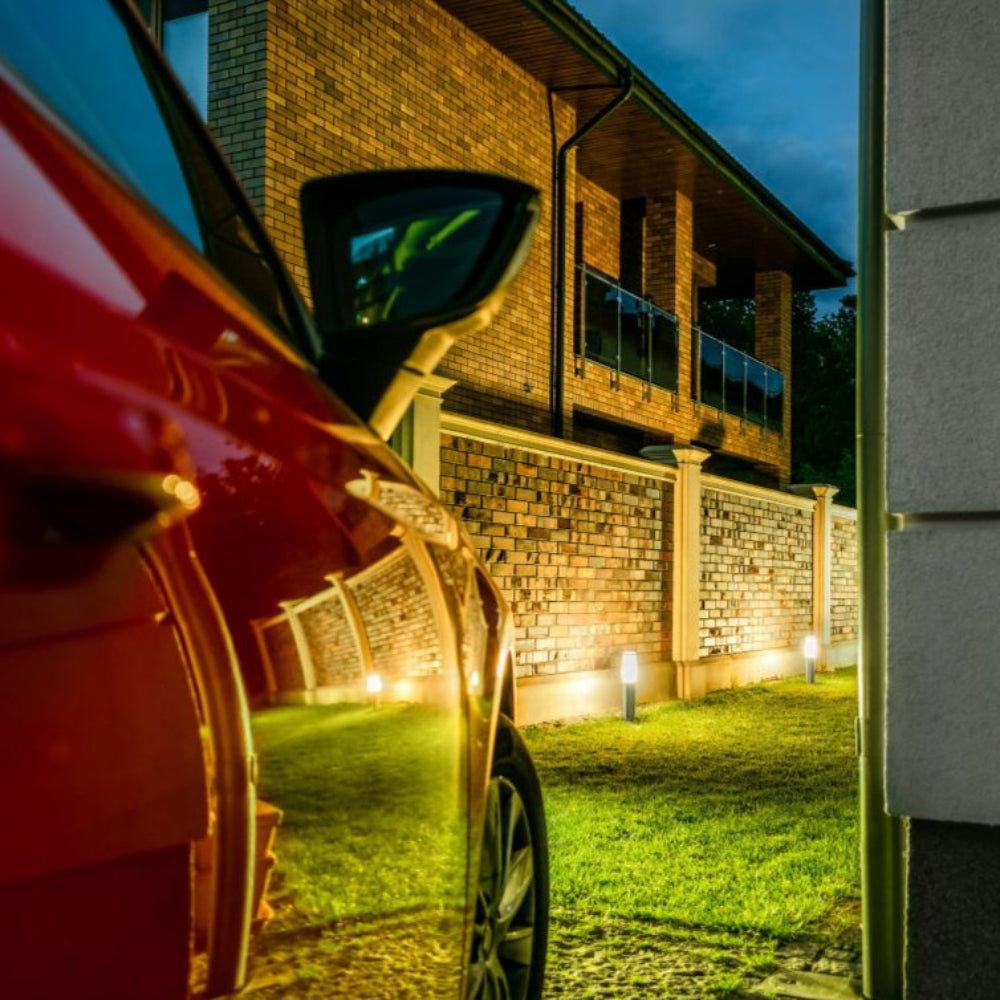 Modern Stainless Steel Outdoor Post Light with Clear Diffuser – Weatherproof Garden and Driveway Lighting 3