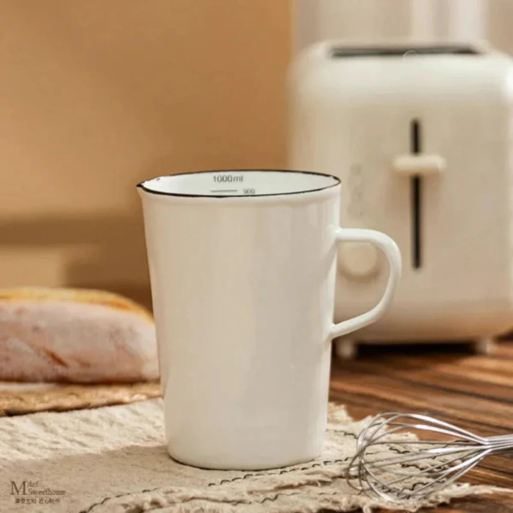 RetroPour – Enamel Measuring Jug