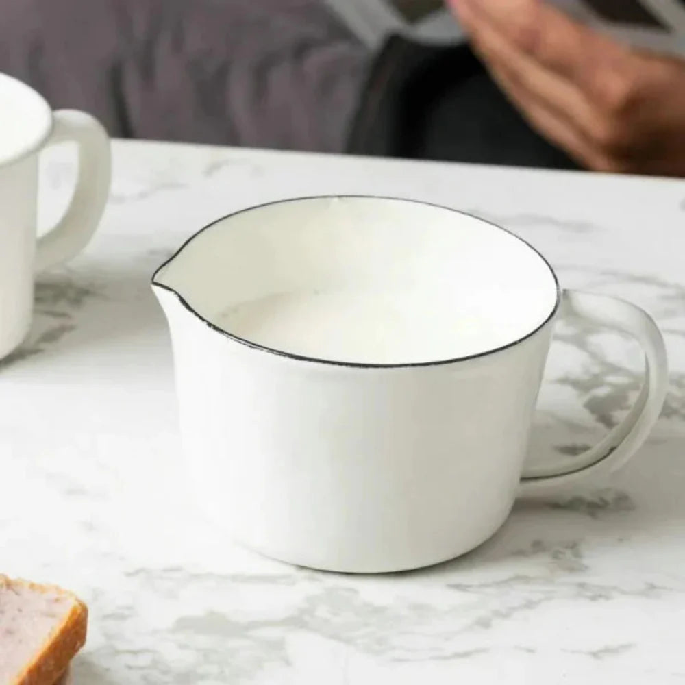 RetroPour – Enamel Measuring Jug