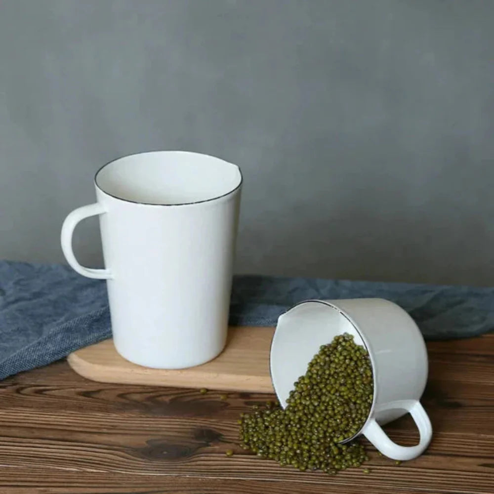RetroPour – Enamel Measuring Jug