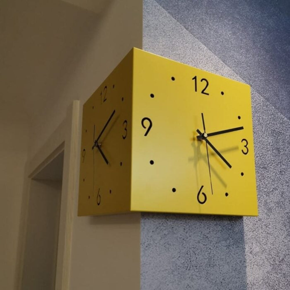 Twinora - Doppelseitige Wanduhr