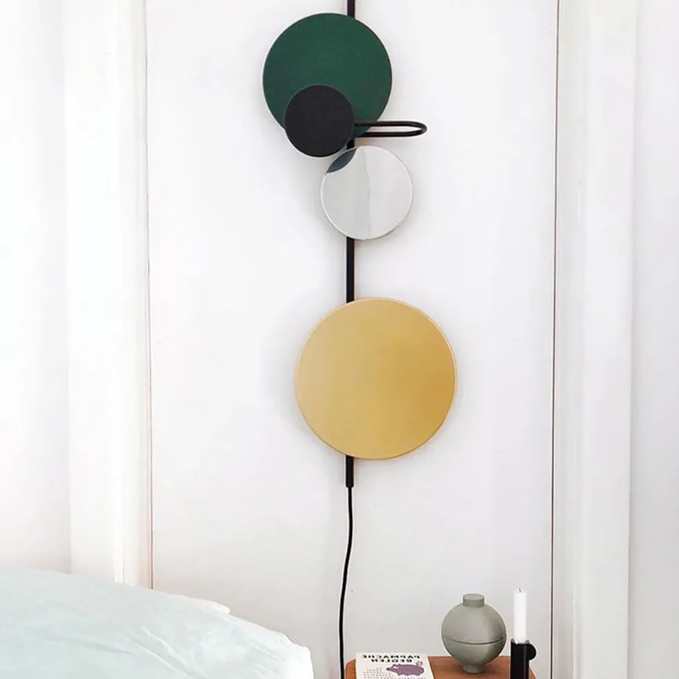 Round Minimalist Wall Light Sconce – Elegant Designer Fixture for Living Spaces, Warm Ambient Light, Modern Brass & Aluminum 4