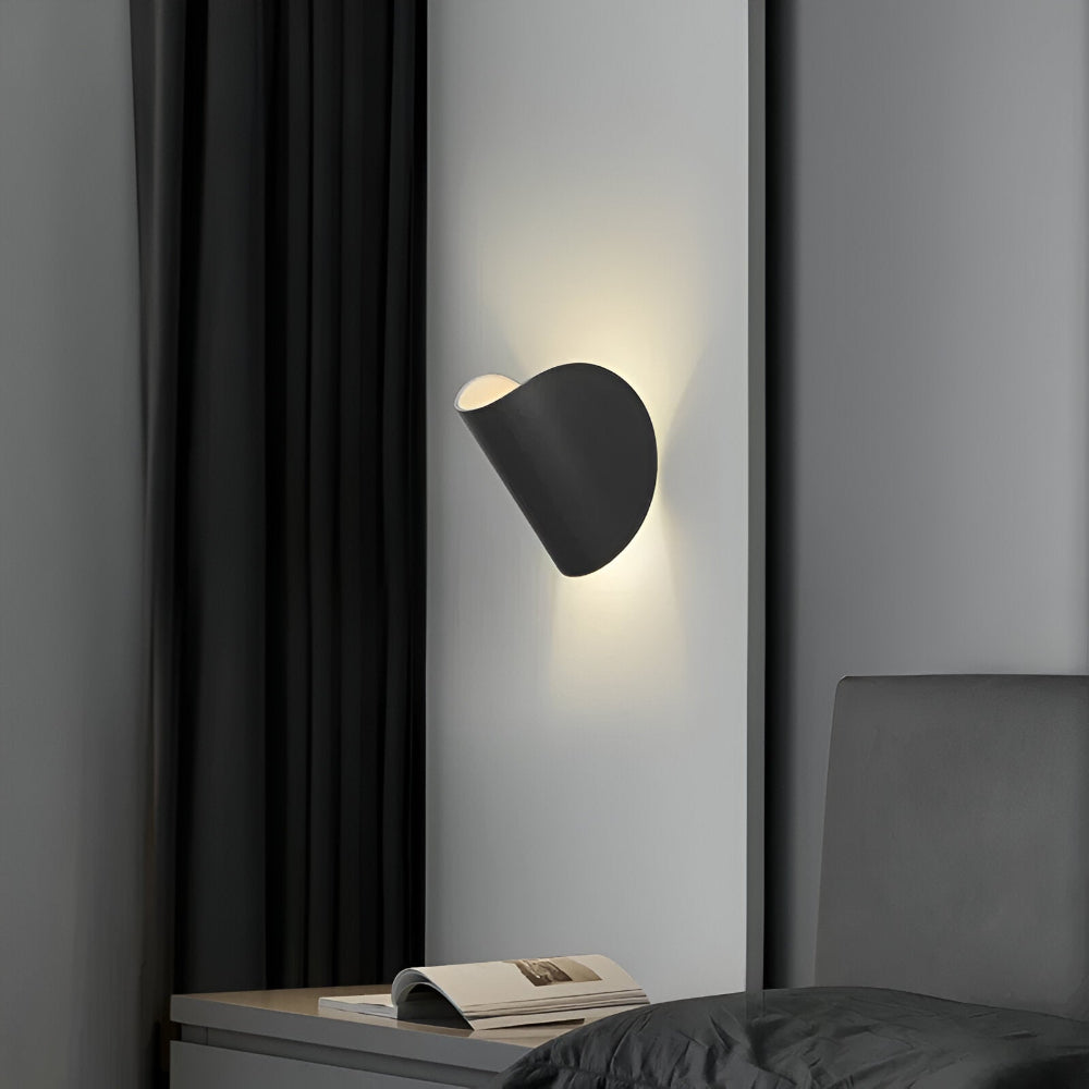 Unique Rotatable Wall Lamp with Adjustable Chain – Modern Italian Design for Stylish Home Lighting 9