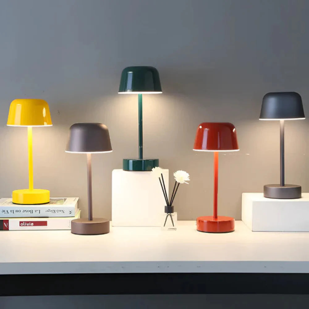 Pilz-Design kabellose LED Schreibtischlampe - Tragbar und über USB wiederaufladbar