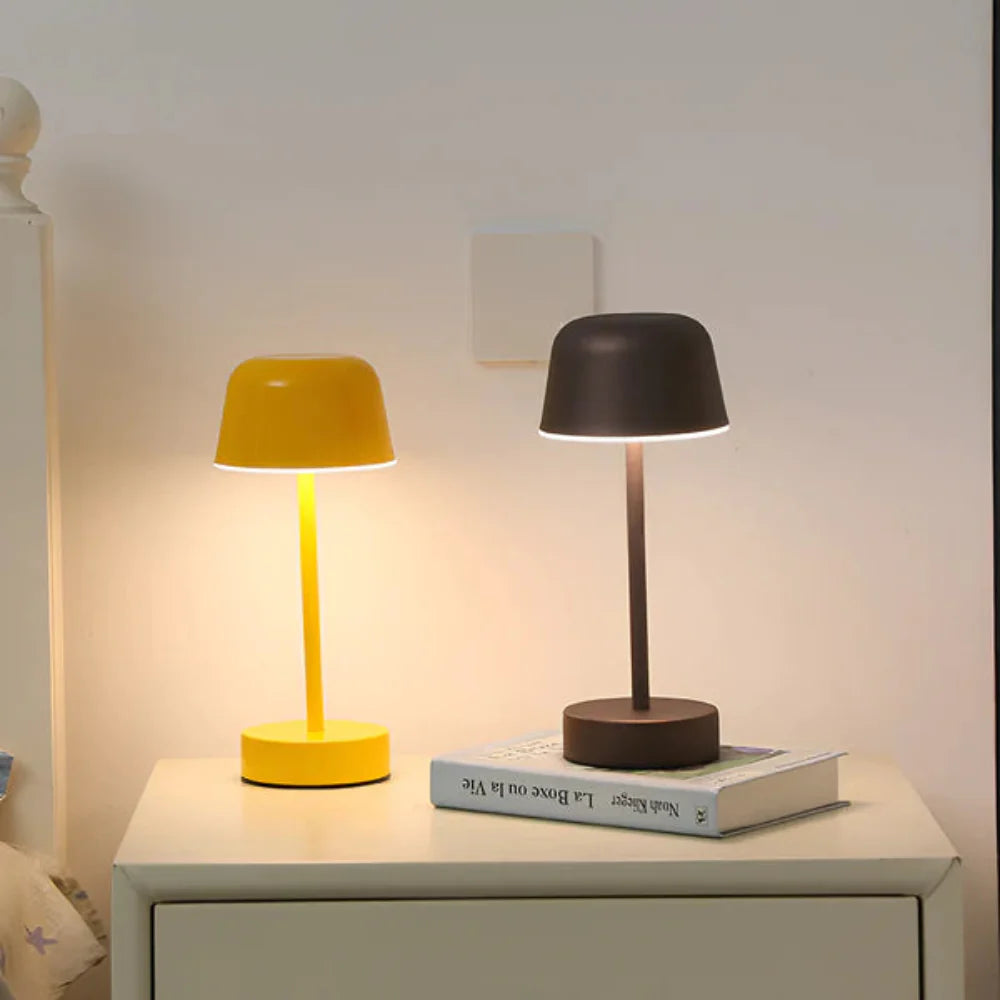 Pilz-Design kabellose LED Schreibtischlampe - Tragbar und über USB wiederaufladbar