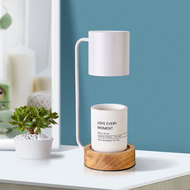 Yunari - Minimalistische Tischlampe aus schmelzendem Wachs