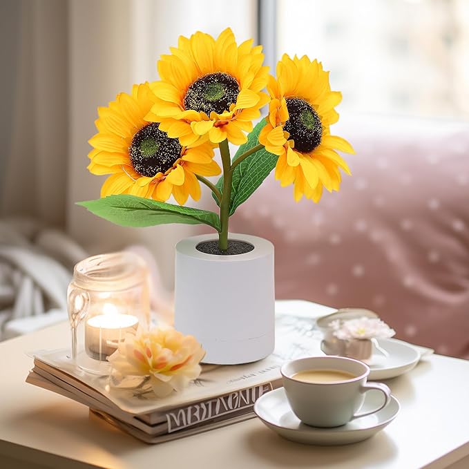 Sunflower-Inspired LED Lamp with Gentle Glow – Rechargeable Decorative Light 11