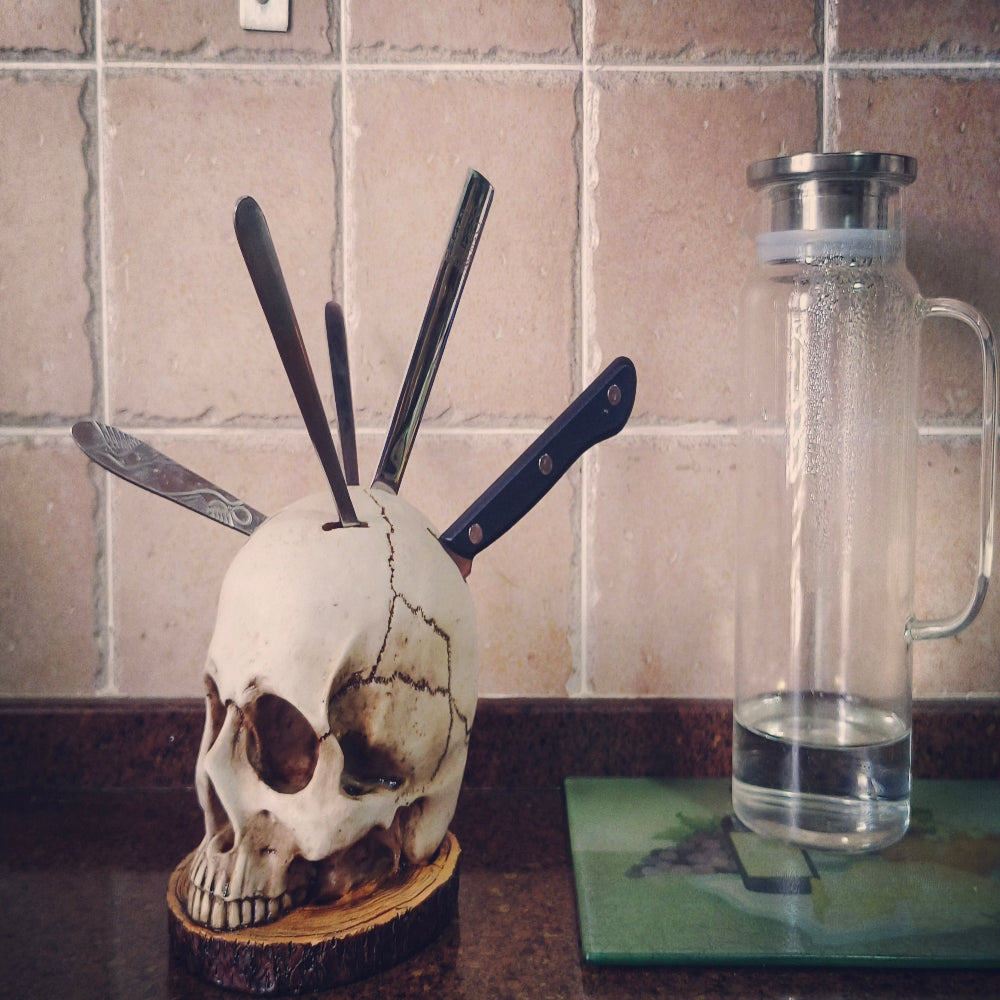 Gothic Skull Knife Holder - Hand-Painted Resin Kitchen Decor for Up to 7 Knives 11