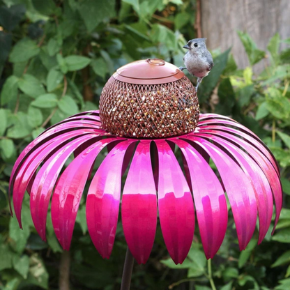 BloomFeast - Dekoratives Vogelfutterhaus in Form einer Blume