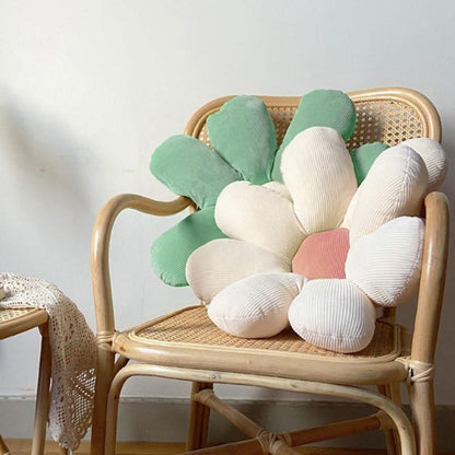 Decorative Flower-Shaped Pillow – Ultra-Soft Plush Cushion for Cozy Home Decor 3