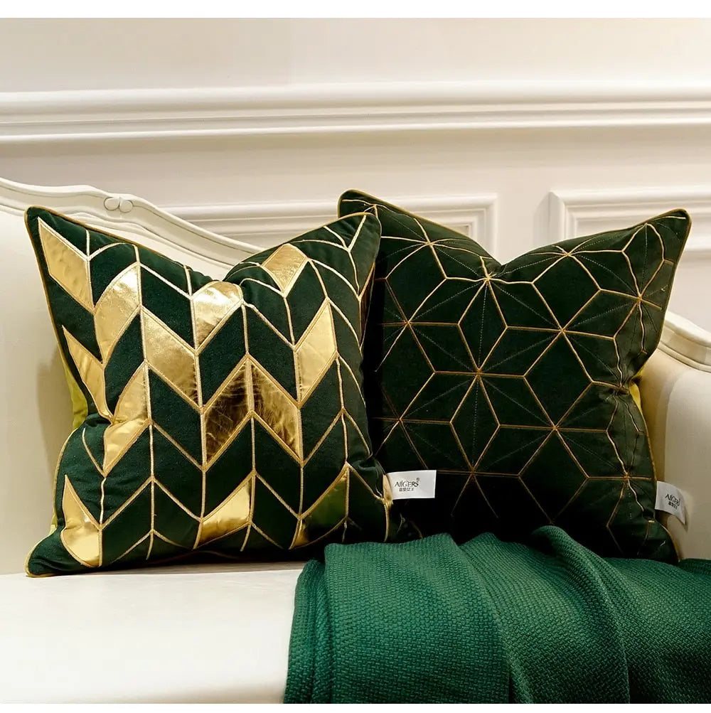 Luxurious Velvet Pillow Covers with Hidden Zipper – Soft Decorative Cushion Covers for Living Room and Bedroom 1