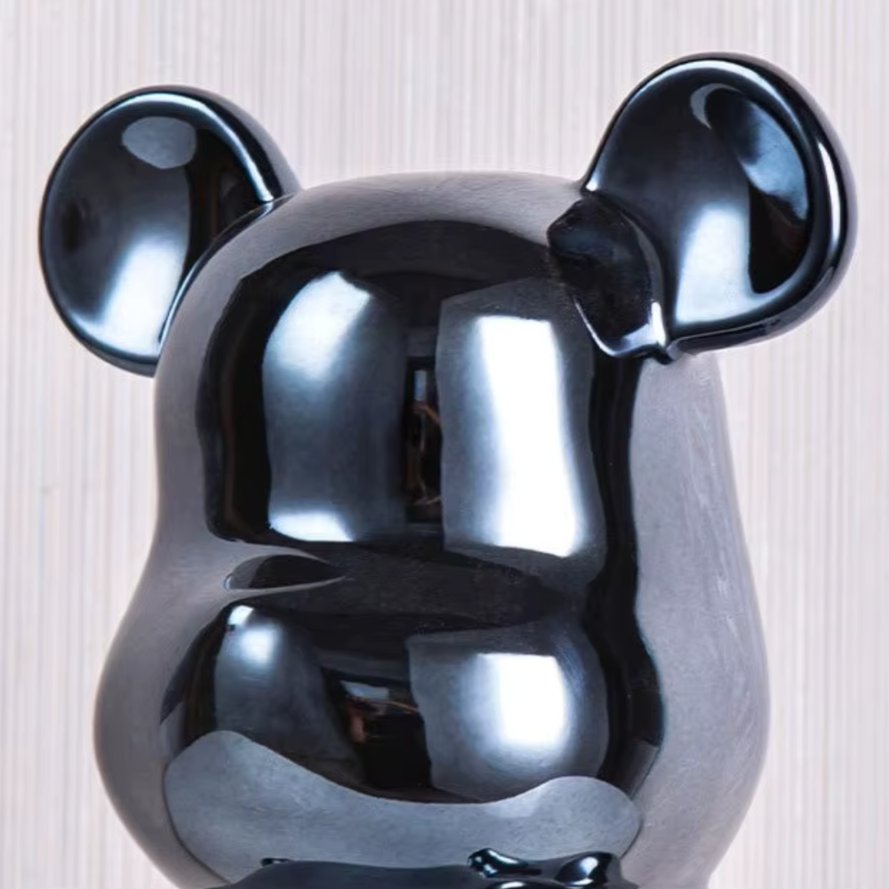 Artistic Bear Sculpture in Resin - Modern Home Decor for Strength and Creativity 6