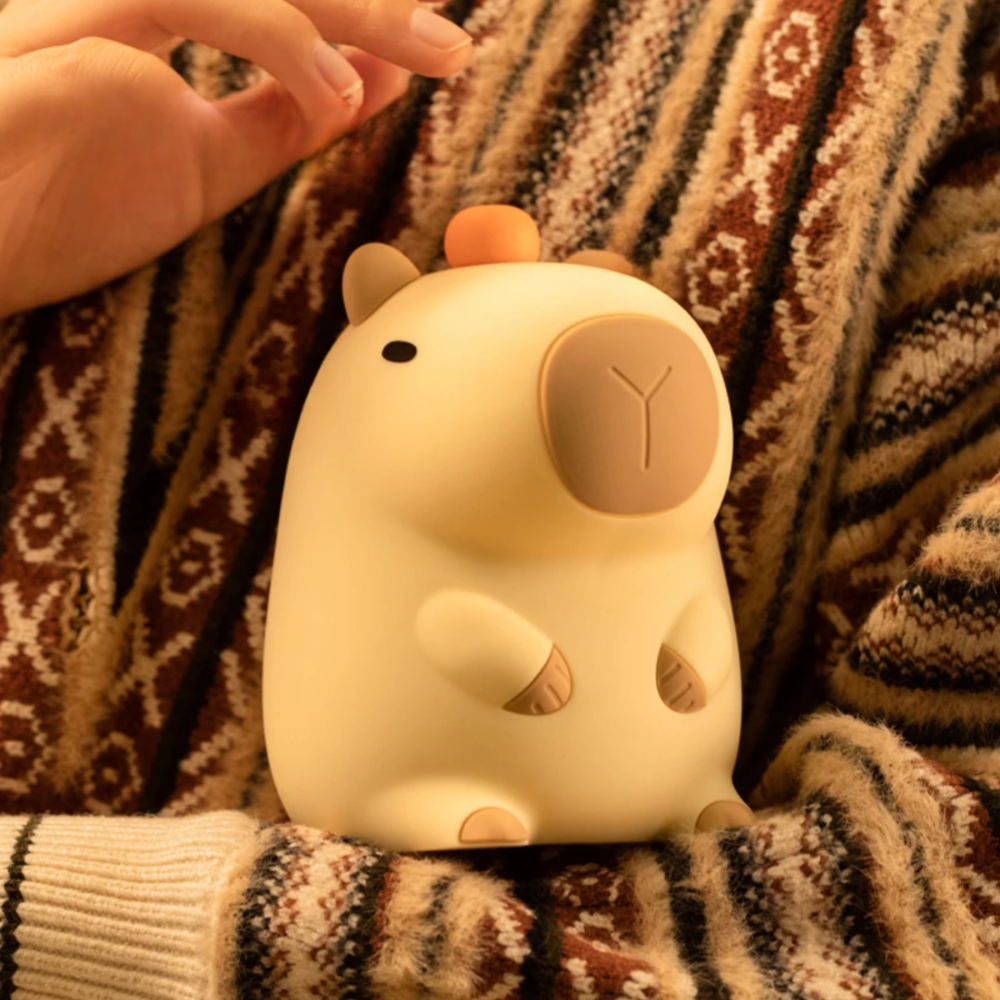 Soft Silicone Capybara Night Light for Kids – Rechargeable, Adjustable Brightness, and Portable 4