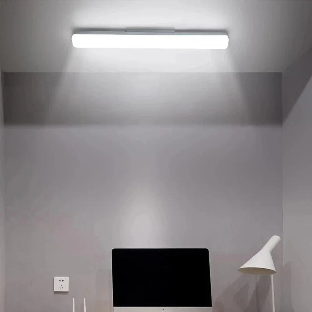 LED Bathroom Mirror Light – Waterproof, Energy-Efficient, Modern Design for Clear Illumination 3