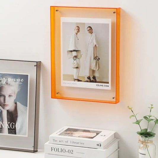 Transparent Acrylic Photo Frame with Colorful Edges – Modern Display for 10x15 cm Photos 1