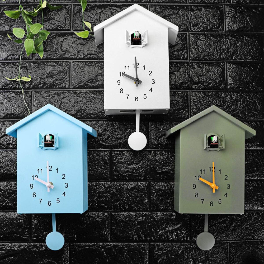 Modern Cuckoo Clock with Traditional Charm – Quartz Movement and Minimalist Design 3