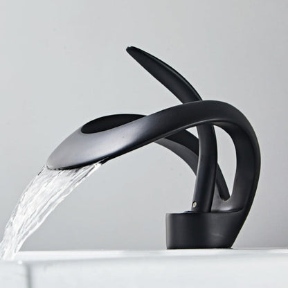 Curvano Modern Bathroom Faucet with Elegant Curve and Chrome Finish 13