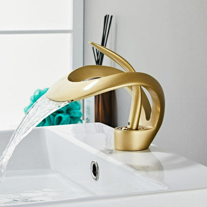 Curvano Modern Bathroom Faucet with Elegant Curve and Chrome Finish 9