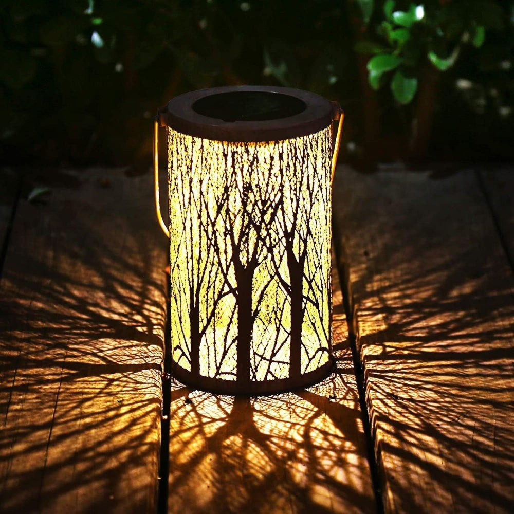 Elegant Solar Lantern in Art Deco Style – Weatherproof Outdoor Lighting 4