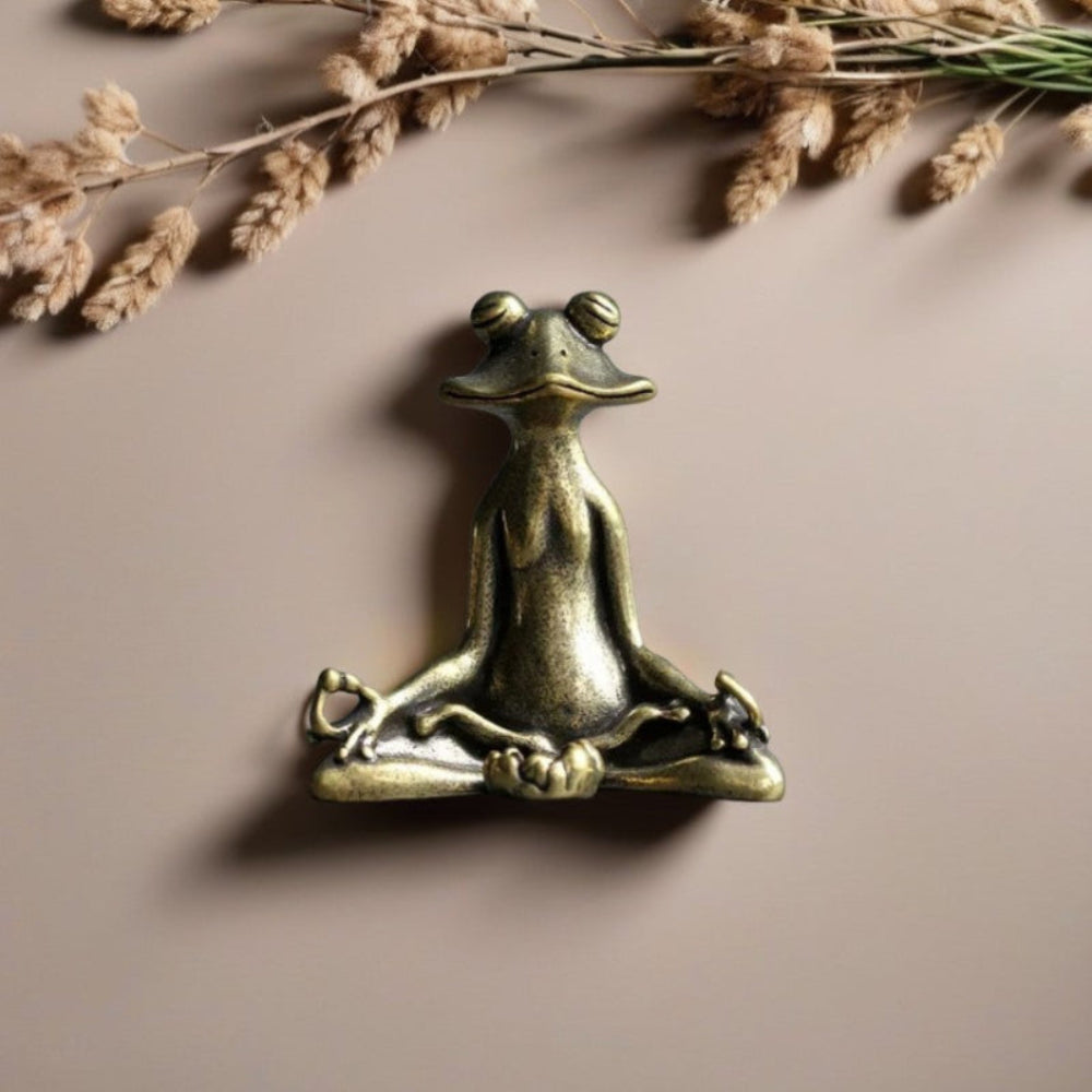 Meditating Frog Incense Holder – Solid Brass Decorative Piece for Mindfulness and Relaxation 5