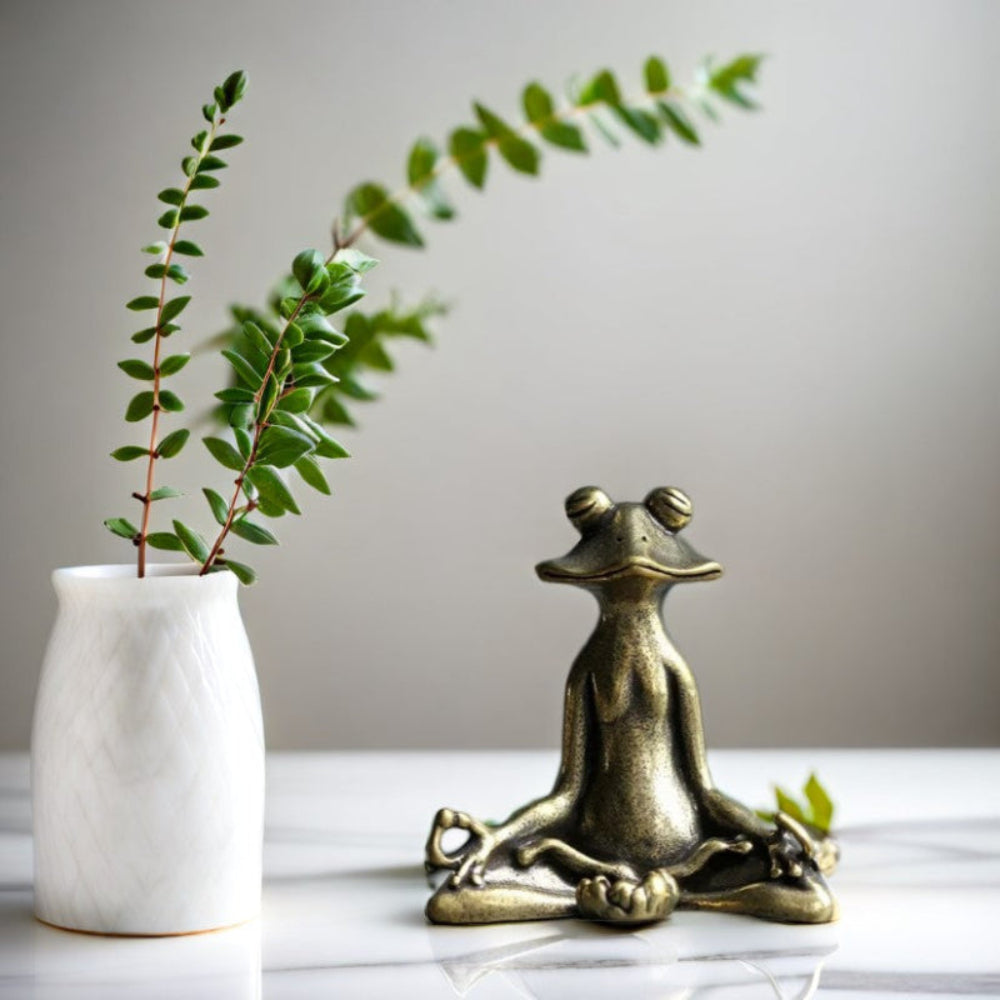Meditating Frog Incense Holder – Solid Brass Decorative Piece for Mindfulness and Relaxation 7
