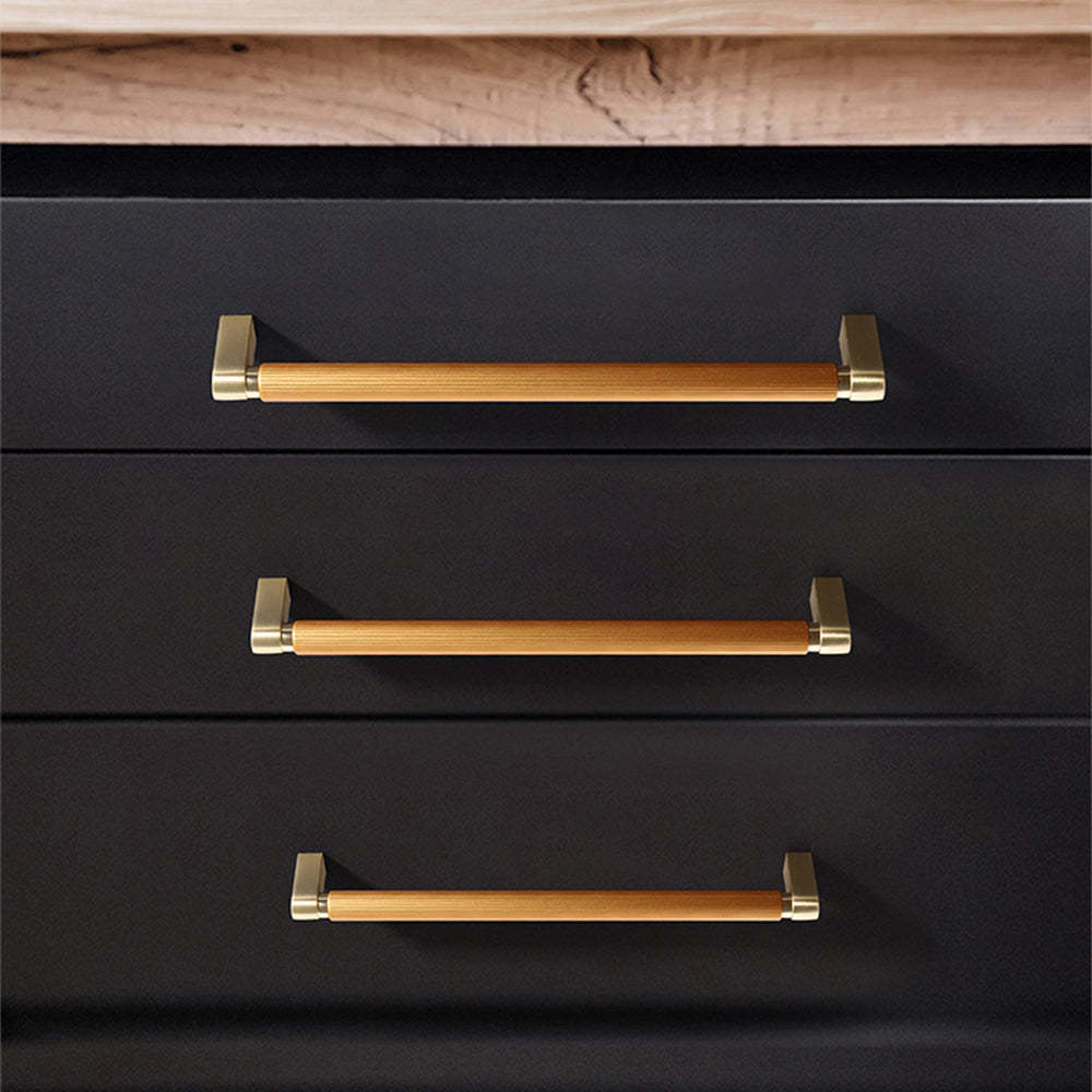 Two-Tone Aluminum Cabinet Handle – Modern Ergonomic Design for Kitchen and Bathroom 2