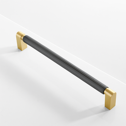 Two-Tone Aluminum Cabinet Handle – Modern Ergonomic Design for Kitchen and Bathroom 5