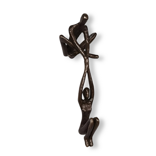 Romantic Resin Sculpture of Trust and Balance - Elegant Home Décor for Love and Partnership 1