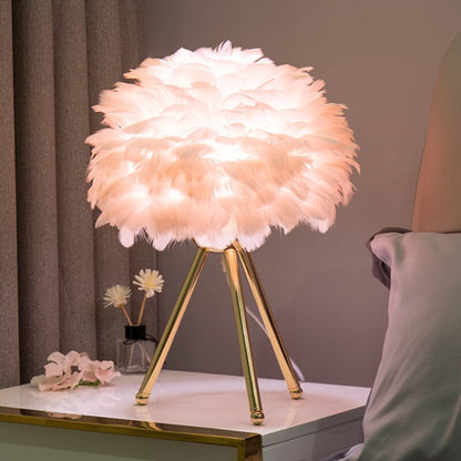 Elegant Ostrich Feather Table Lamp – Romantic Ambient Lighting for Home and Events 8