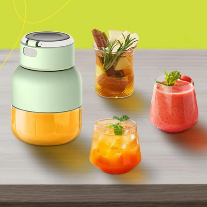 Portable Wireless Juicer and Smoothie Maker – Compact USB Rechargeable Blender for On-the-Go Refreshments 3