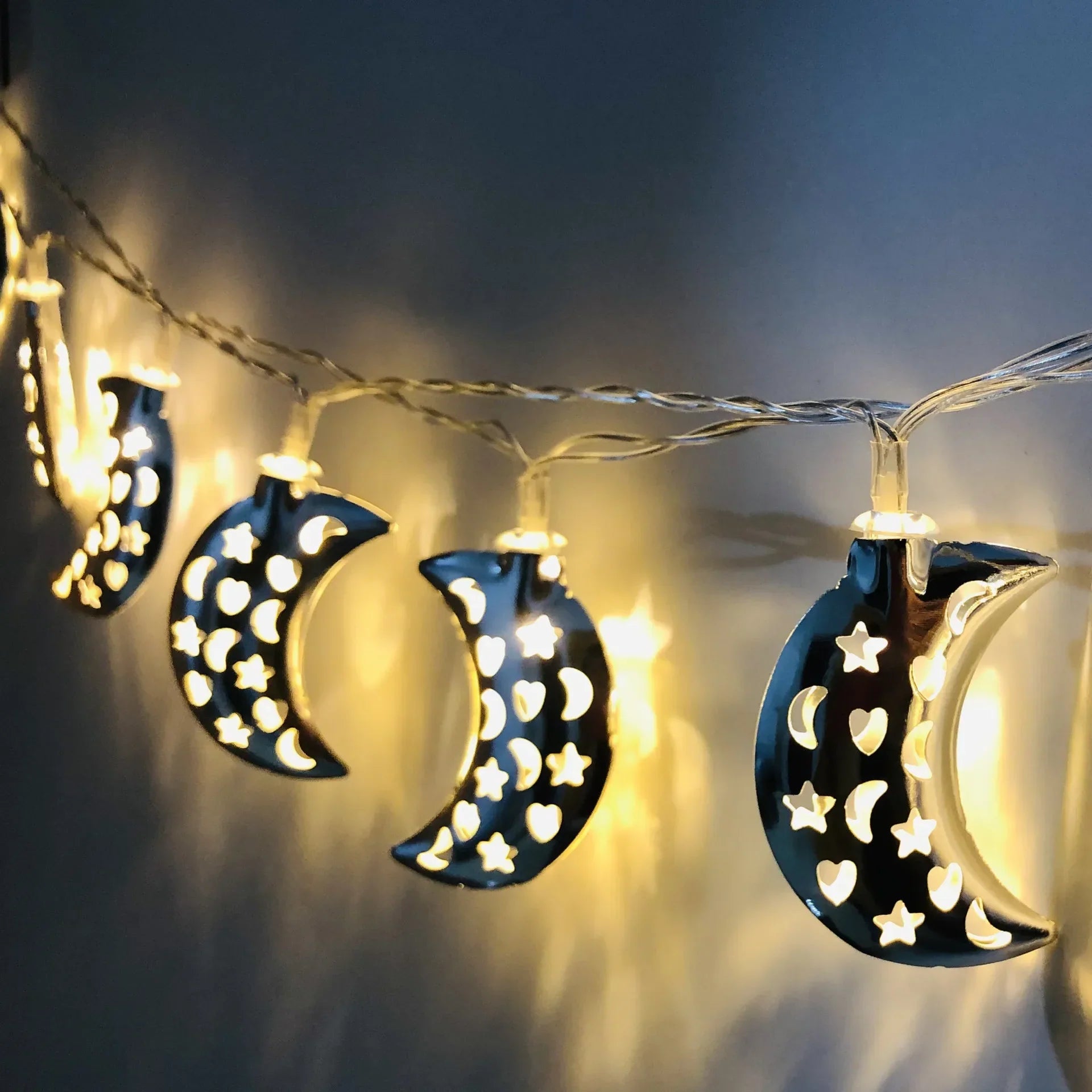 Modern LED Garden Light with Waterproof Design and Flexible Power Options 14