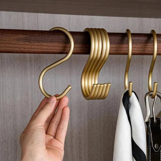 Elegant Metal Hangers with Small Hooks – Space-Saving Design for Shirts and Blouses 1