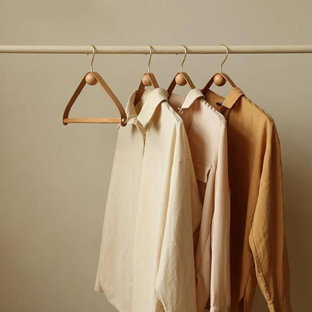 Vintage-Inspired Wooden and Leather Hanger – Elegant Design for Jackets and Coats 4