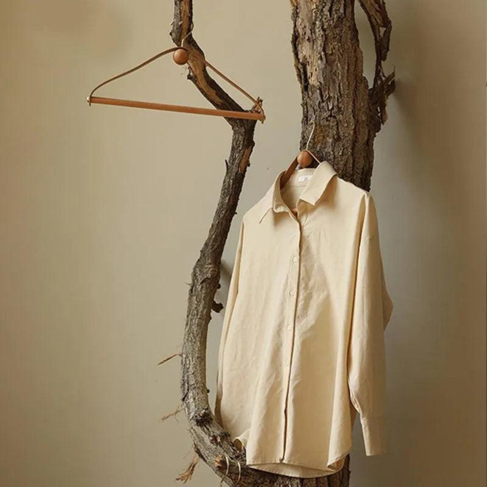 Vintage-Inspired Wooden and Leather Hanger – Elegant Design for Jackets and Coats 5