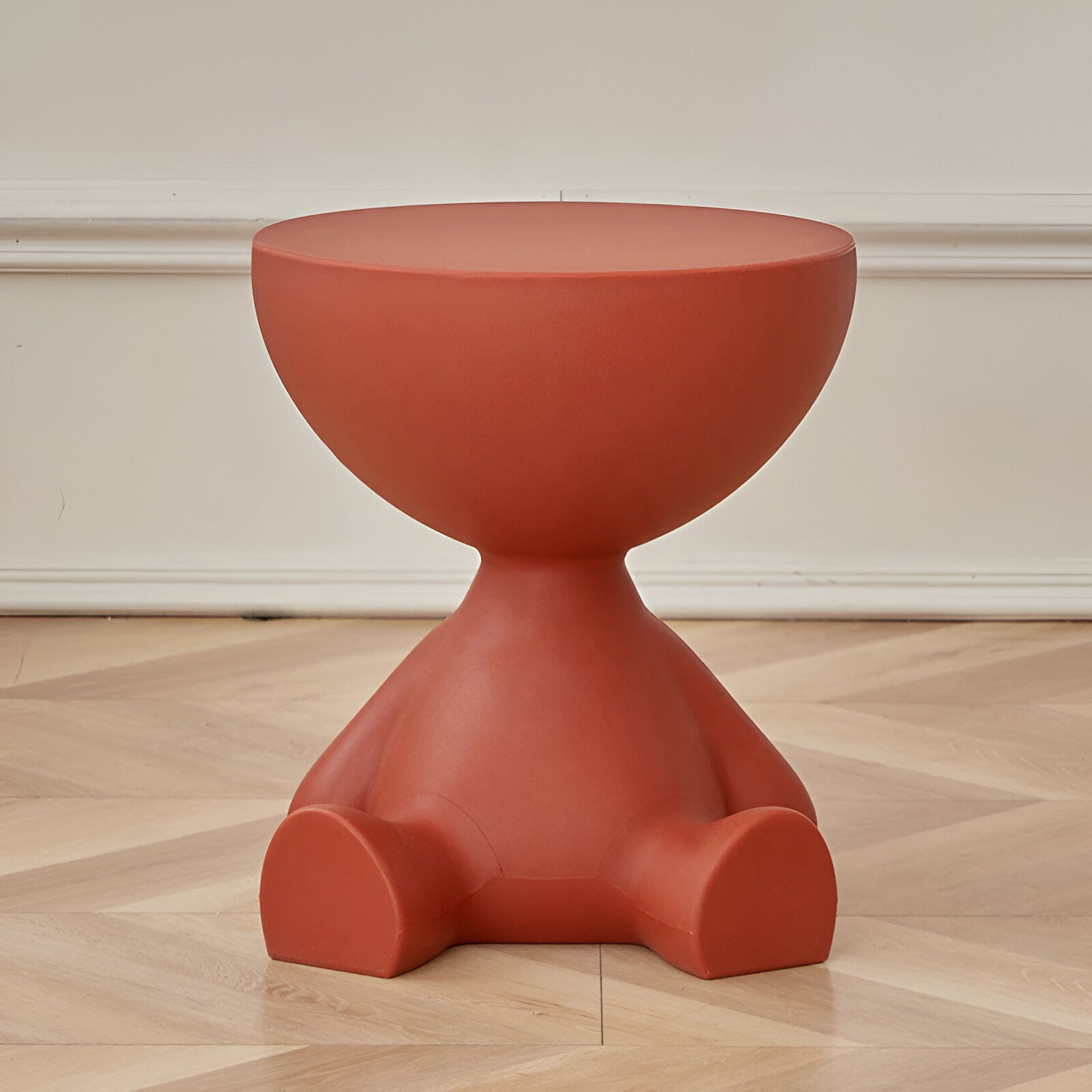 Round Coffee Table with Timeless Design – Compact and Versatile for Modern Interiors 9