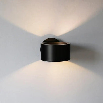 Modern Wall Light with Black and Brass Finish – Elegant and Functional Design for Any Room 2