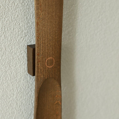 Long Handled Wooden Shoe Horn with Magnetic Tip – 50cm Beechwood Design for Easy Shoe Access 3