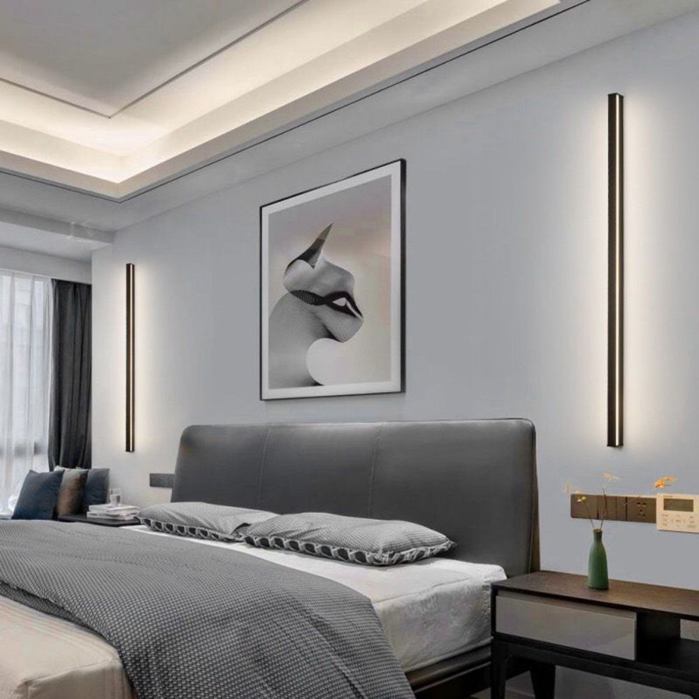 Minimalist LED Wall Light - Slim Black Aluminum Fixture for Modern Interiors 3