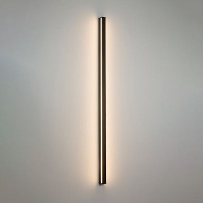 Minimalist LED Wall Light - Slim Black Aluminum Fixture for Modern Interiors 7