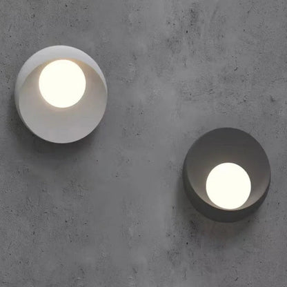 Elegant Outdoor and Indoor Wall Light – Weather-Resistant LED Fixture for Safety and Style 3