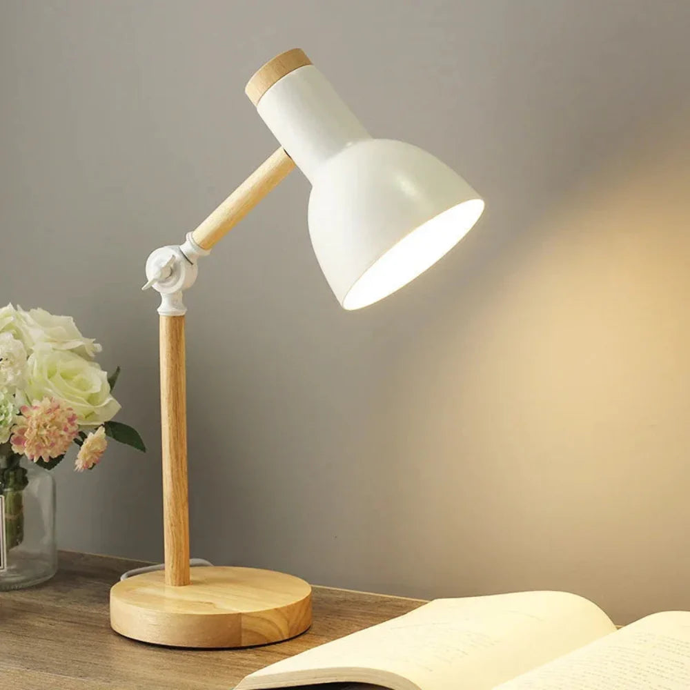 Adjustable Wooden Desk Lamp with Scandinavian Design – Compact and Stylish Lighting Solution 3