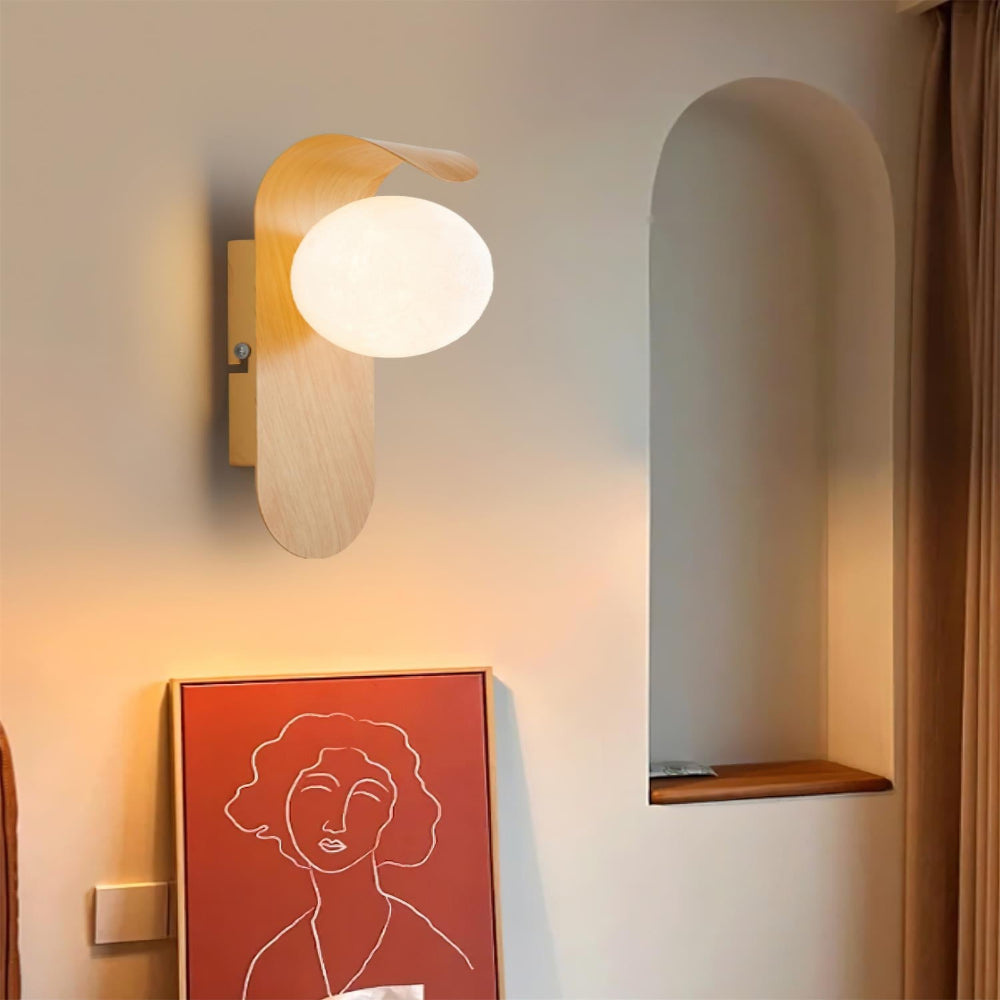 Elegant Wall Light Fixture with Dimmable Options – Nature-Inspired Design in Wood Finish 10