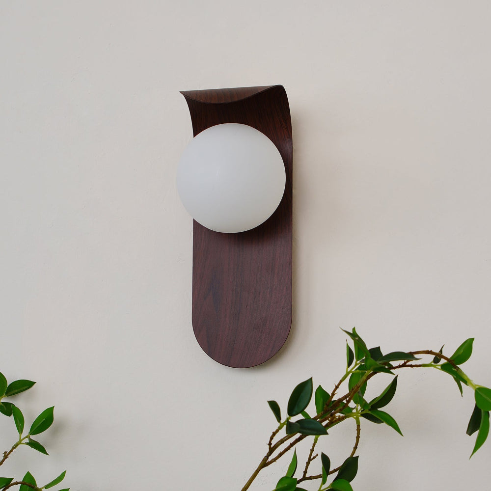 Elegant Wall Light Fixture with Dimmable Options – Nature-Inspired Design in Wood Finish 29