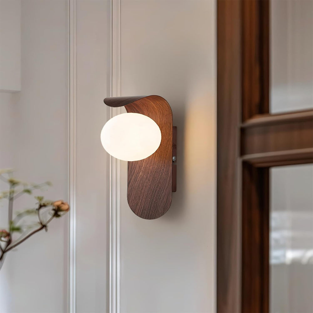 Elegant Wall Light Fixture with Dimmable Options – Nature-Inspired Design in Wood Finish 32