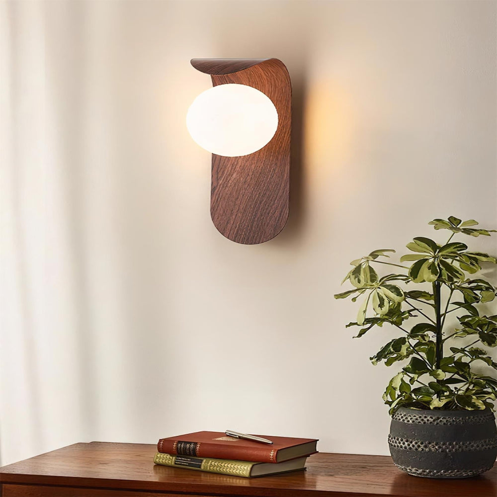 Elegant Wall Light Fixture with Dimmable Options – Nature-Inspired Design in Wood Finish 33