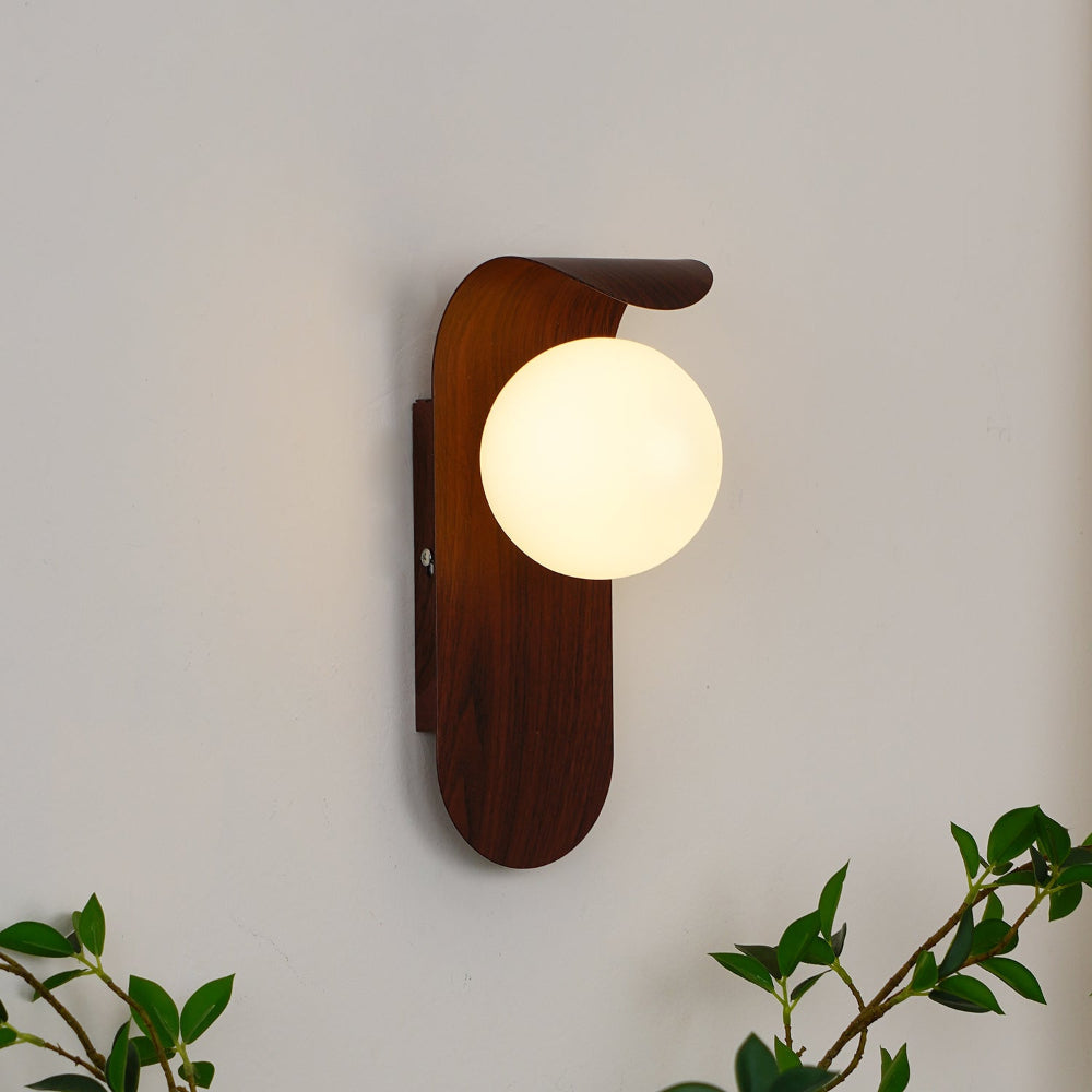 Elegant Wall Light Fixture with Dimmable Options – Nature-Inspired Design in Wood Finish 6